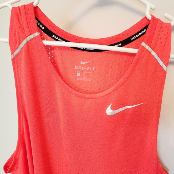 Lot of 2 - Men's Nike Tank Tops - Size Large - Picture 3 of 4